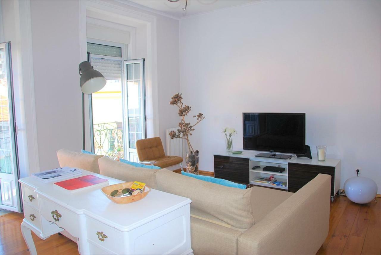Sunny, And Comfy Ap. In Av. Da Liberdade Lissabon